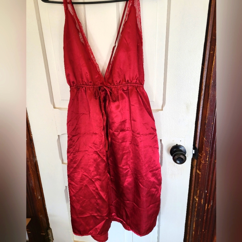 Satin & lace nightie 4x